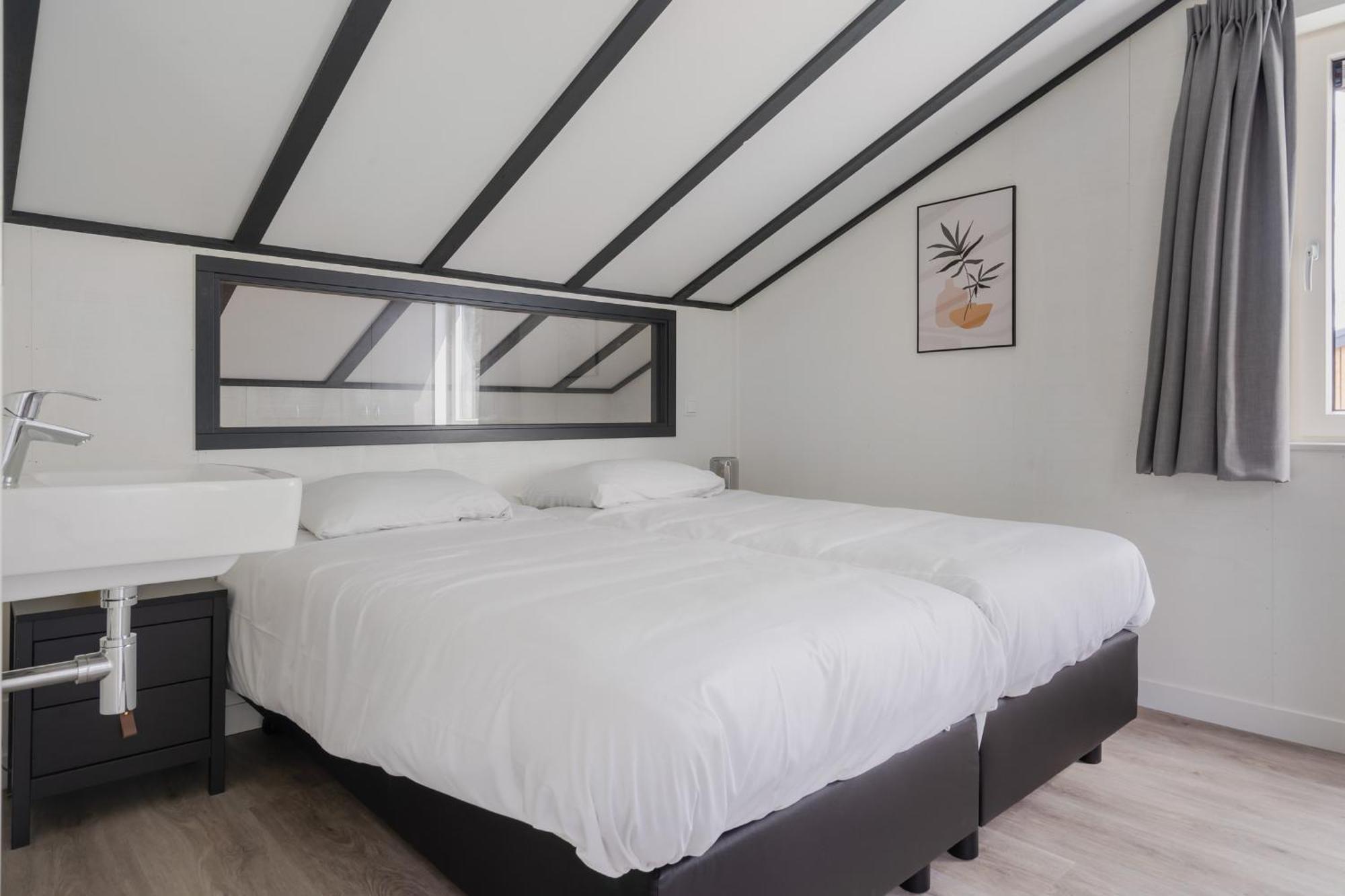 Rcn Zeewolde Hotell Rum bild